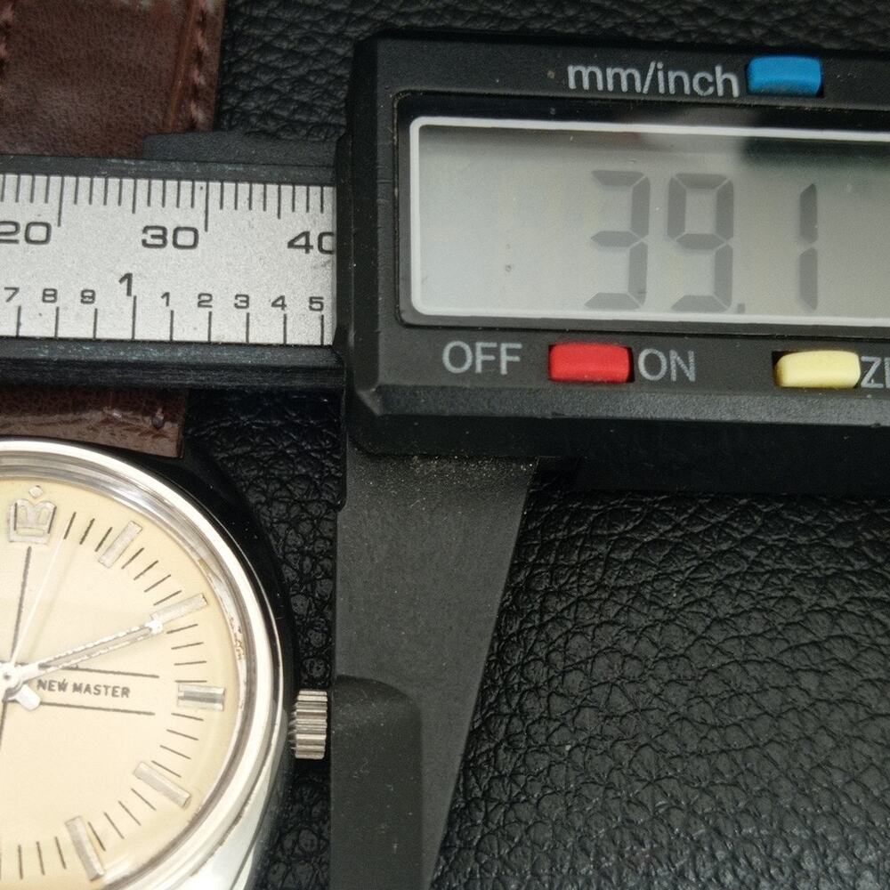 Vintage 1983 Citizen Manual Wound Mens Silver Watch & Silver Accents - Picture 7 of 9